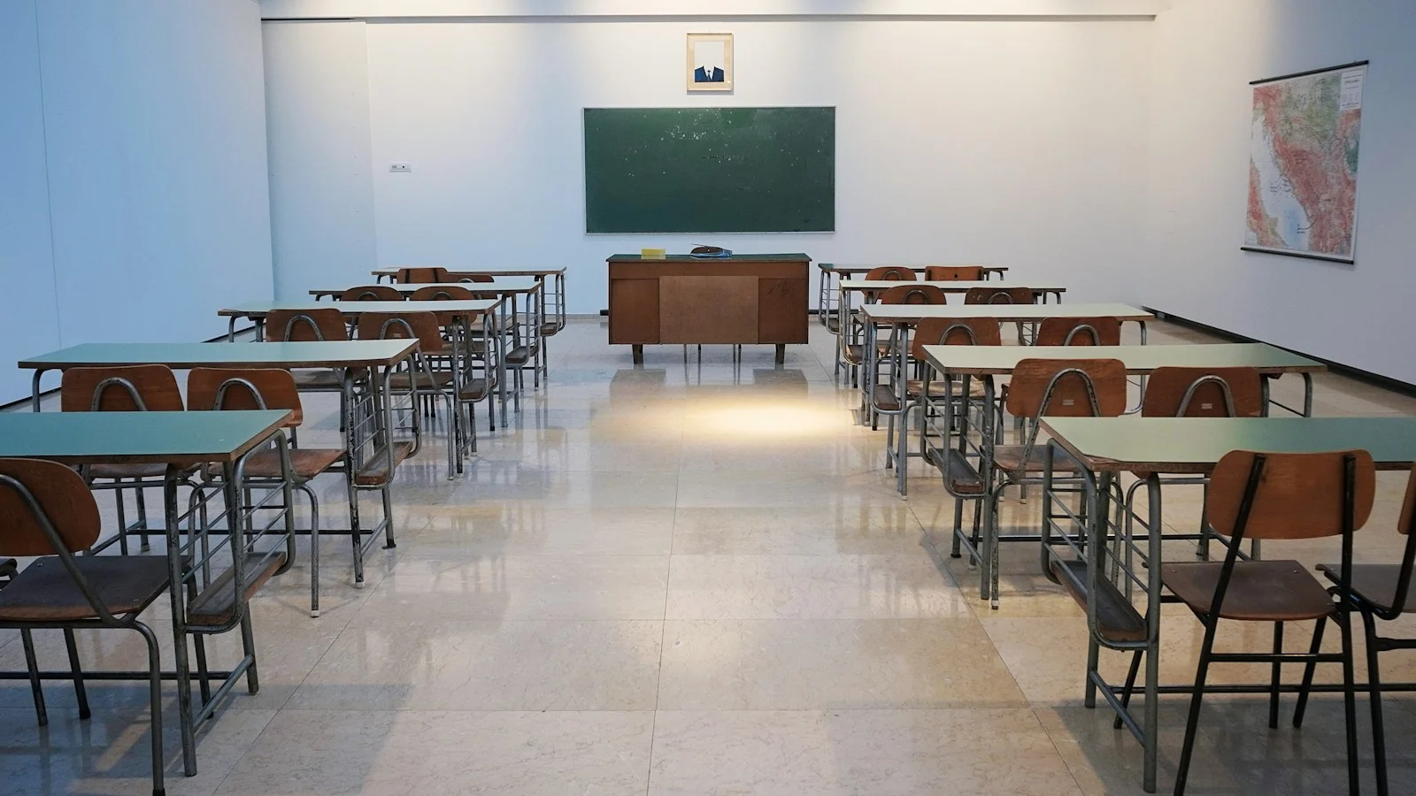 Uniformă școlară: ce propune proiectul și ce nu trebuie decis încă de părinți