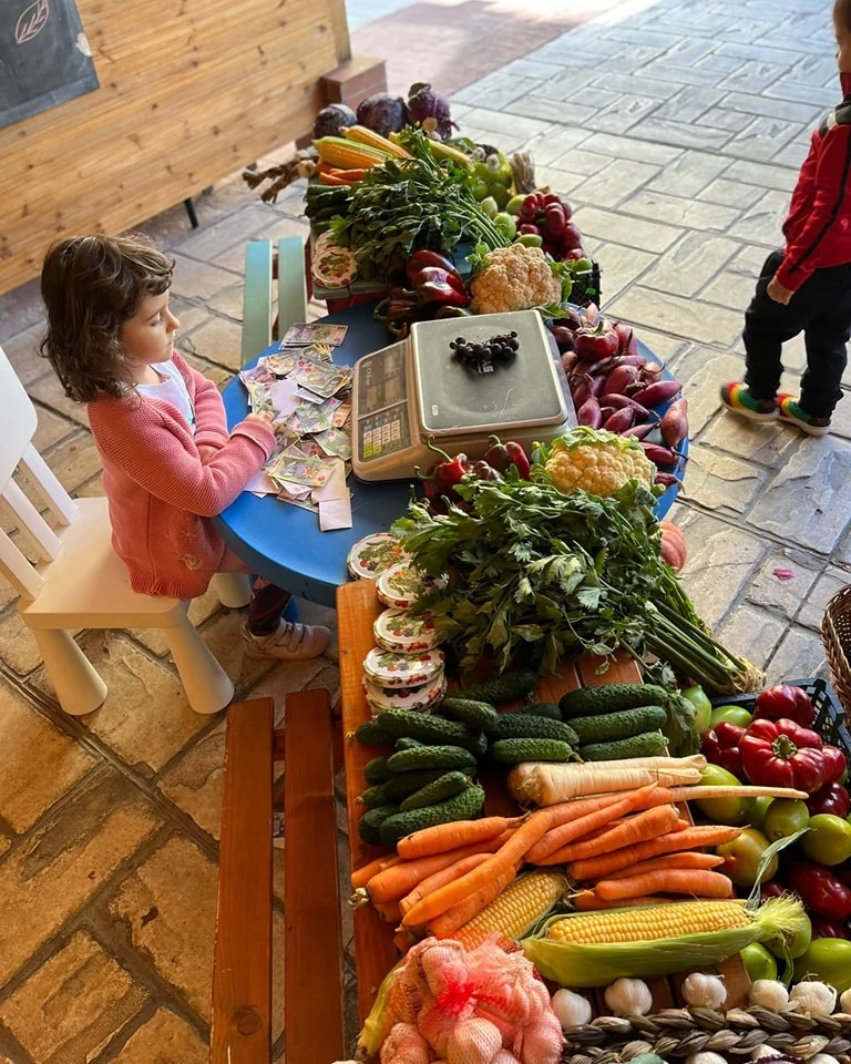 Ce verifică părinții la masa de grădiniță: de la ingrediente la bucătăria proprie